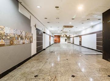 653498_ioJkk146XRr6686B2IB_653498673b2f134a5e7.jpg · Prédio comercial desocupado na Andradas
