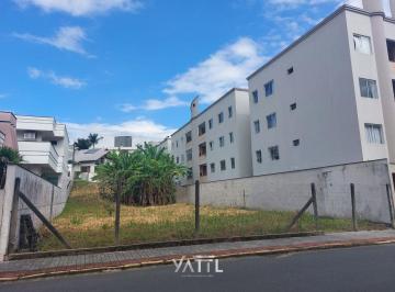 Terreno · 797m² · Terreno Coringa no Centro de Jaraguá do Sul – 797m², Duas Frentes e Zoneamento Misto