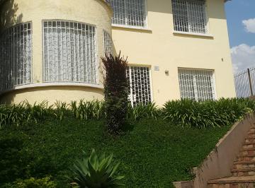 Casa de 4 quartos, São Paulo · Excelente casa no bairro do Pacaembú, 08 salas, 04 vagas, excelente localização.