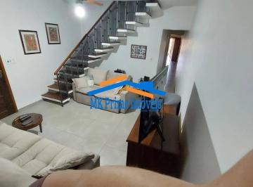 Casa · 212m² · 4 Quartos · 2 Vagas · Excelente Sobrado 4 Quartos sendo 1 Suíte 2 Vagas - São Pedro/Osasco
