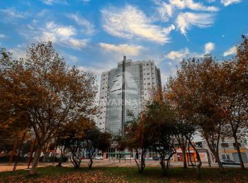 Apartamento · 262m² · 3 Quartos · 2 Vagas · Excelente apartamento no Edifício Renoir