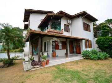 655682_i4K63_655682674872b313a84.jpg · CASA COM 3 QUARTOS SENDO 1 SUÍTE E 2 VAGAS DE GARAGEM NO BAIRRO TRINDADE EM FLORIANÓPOLIS/SC