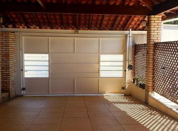 Foto 02 · Casa de Luxo com 5 Quartos e 2 Suítes no Jardim Regina, Indaiatuba-SP: 258m², 2 Salas, 4 Banheiros e
