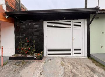 Casa de 3 quartos, Itanhaém · casa com 3 quartos a 5 minutinhos do centro de Itanhaém