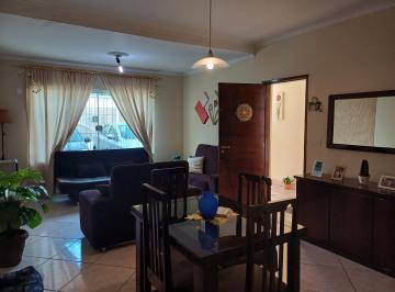 Casa de 3 quartos, São Paulo · Sobrado a venda com 3 dormitórios em Santana.