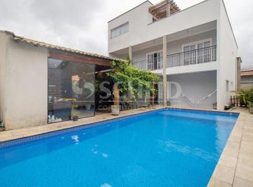 Casa · 393m² · 4 Quartos · 4 Vagas · Casa com 4 quartos a venda no bolsão de Interlagos