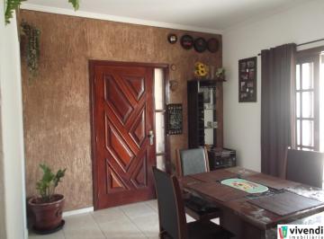 Casa · 320m² · 3 Quartos · 4 Vagas · CASA COM 3 DORMITÓRIOS À VENDA NO JARDIM CAÇULA, JUNDIAÍ-SP!