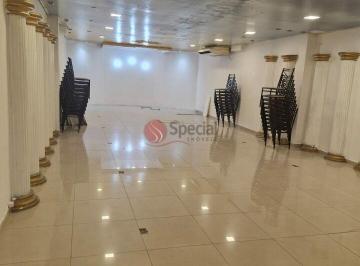 Comercial · 300m² · Prédio comercial com moradia na Vila Formosa.
