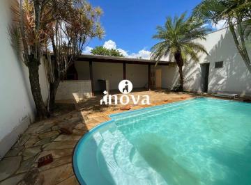 Casa · 259m² · 4 Quartos · 3 Vagas · Casa a venda, bairro Fabrício
