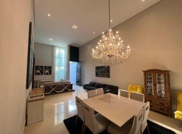 Casa · 270m² · 3 Quartos · 4 Vagas · Casa com 3 quartos à venda, bairro Jardim Sul - Uberlândia/MG