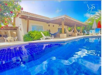 Casa · 240m² · 4 Quartos · 2 Vagas · Casa à Venda em Guarajuba