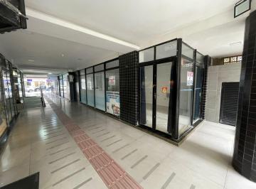 Comercial , Balneário Camboriú · Sala comercial quadra mar - Em Galeria de frente para Av. Brasil