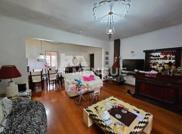 18580_iDZ9f4ylCC6l641g_185806718e75e8a986.jpg · Casa à venda - no Jardim Lindóia