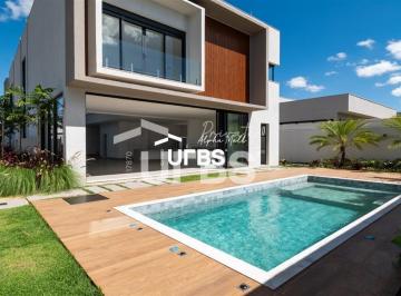 Casa · 366m² · 4 Quartos · 4 Vagas · Sobrado no Jardins Itália