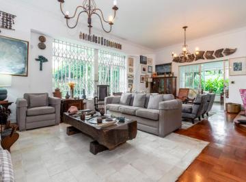 Casa · 450m² · 3 Quartos · 4 Vagas · Casa para venda no Jardim Petrópolis.