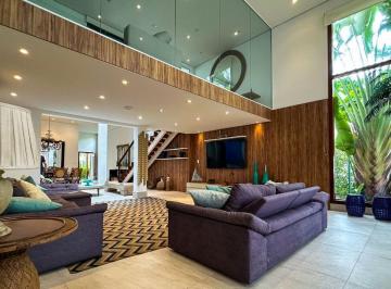 Casa · 342m² · 3 Quartos · 4 Vagas · Casa à venda frente ao mar em condomínio Prime na praia de Guarujá
