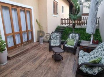 Casa · 186m² · 3 Quartos · 4 Vagas · Casa com 3 quartos na Rua Roselândia Jd jardim Ana Estela Carapicuíba SP