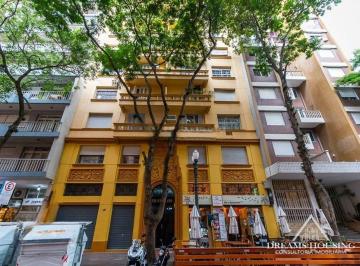 Apartamento · 88m² · 2 Quartos · 2 Quartos em Frente á Casa de Cultura Mário Quintana