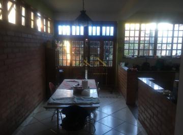 Casa · 211m² · 4 Quartos · 3 Vagas · Sobrado à venda com 211,91m² de construção, 4 quartos (sendo 1 suíte) e 3 vagas