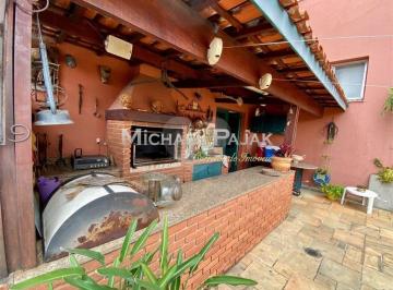 Casa · 280m² · 4 Quartos · 5 Vagas · Sobrado com 4 quartos