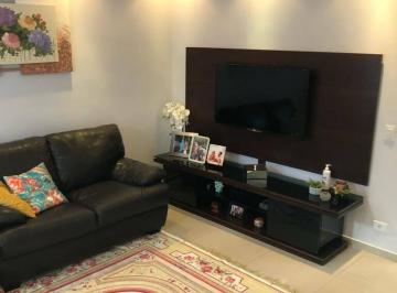 Casa · 163m² · 2 Quartos · 4 Vagas · Linda casa totalmente térrea, jaguaribe, Osasco, São Paulo.