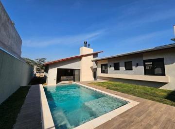 Casa de 4 quartos, Santana de Parnaíba · Maravilhosa casa térrea 4 suítes em Alphaville