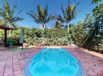 Casa · 277m² · 4 Quartos · Casa à venda em condomínio fechado com 4 suítes no Campeche, Florianópolis, SC