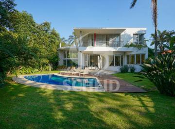 Casa · 904m² · 5 Quartos · 8 Vagas · Casa de Alto Padrão à Venda com 1762m2 de terreno no Alto da Boa Vista, São Paulo