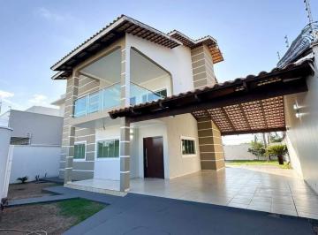 Casa · 252m² · 4 Quartos · 5 Vagas · SOBRADO NA QUADRA 309 SUL(ARSO 34) COM 251,50M², 4 QUARTOS SENDO 2 SUÍTES E ÁREA DE LAZER COM PISCIN