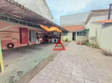 0e3e3602dc66da4f18ef0cde60173aba95233290 · Vende-se casa com 2 quartos, amplo quintal e excelente localização no bairro BPS em Itajubá-MG