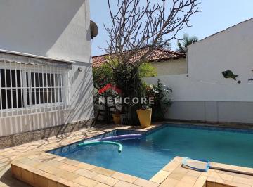 Casa · 320m² · 4 Quartos · 2 Vagas · Casa em Rua Milton da Rocha Soares - Piratininga - Niterói/RJ