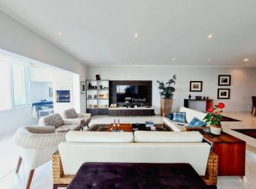 b9bd3f2874536f4417974e2f2082702376501305 · Apartamento Alto Padrão, localização privilegiada na Praia das Pitangueiras  Guarujá / SP