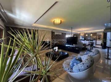 651998_iJyo41AZC25jz_651998673ca3dd6b00e.jpg · Lindo sobrado com 4 quartos, sendo 3 suítes, piscina, salão de festas, próximo a Unisinos