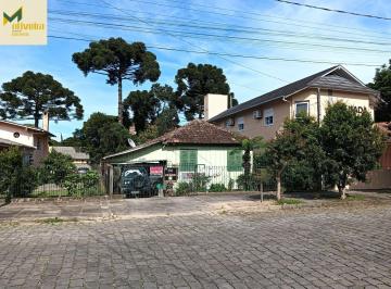 Casa · 500m² · Casa de Madeira junto ao centro de Canela!!