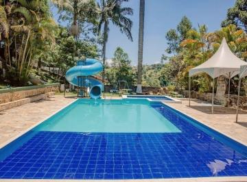 Casa · 400m² · 7 Quartos · 5 Vagas · Casa de campo em Igaratá