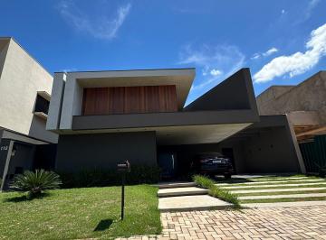 Casa · 214m² · 3 Quartos · 4 Vagas · Casa Alto Padrão no Alphaville 4