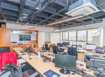 Comercial · 106m² · 2 Vagas · Salas à venda em Petrópolis - RS