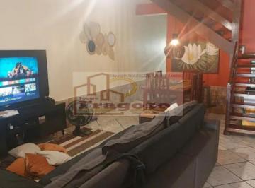 Foto 01 · Casa à venda em Cabo Frio-RJ, Jardim Excelsior: 2 quartos, 1 suíte, 1 sala, 3 banheiros, 2 vagas