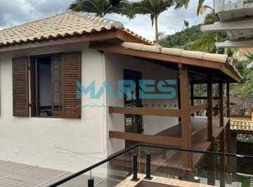 Foto 01 · Casa a venda na praia de Camburizinho