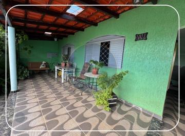 Casa de 3 quartos, Ceilândia · Casa na QNN 17 Excelente Localização