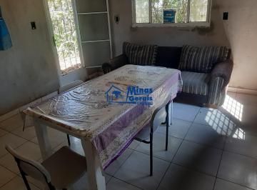 Foto 18 · Vende-se Chácara em Caçapava - 2 Quartos, Varanda e Terreno Amplo