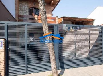 Casa · 200m² · 5 Quartos · 2 Vagas · Sobrado com 200m², 5 quartos e 2 vagas - Jardim Dábril