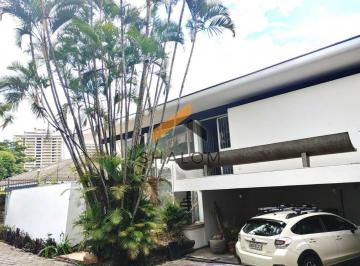 Casa · 383m² · 4 Quartos · 4 Vagas · Maravilhosa Casa de Alto Padrão à Venda - Conforto, Espaço e Lazer Completo!