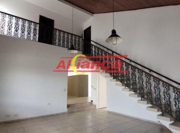 Casa · 342m² · 4 Quartos · 3 Vagas · Sobrado com Planta Diferenciada