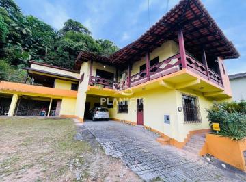 Terreno · 3 Quartos · EXCELENTE OPÇÃO PARA VOCÊ QUE BUSCA UMA CASA NO BAIRRO PRIMEIRO DE MAIO