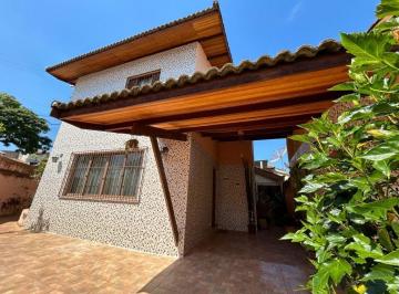 e30cb359e344b4b6778479505eec6ca3e4dd723b · Sobrado à Venda no Alvinópolis com 3 Dormitórios e Área Gourmet em Atibaia