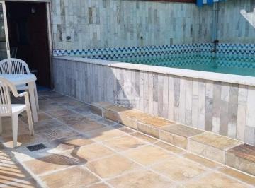 Apartamento · 240m² · 3 Quartos · 2 Vagas · Maravilhosa cobertura com Piscina com três quartos