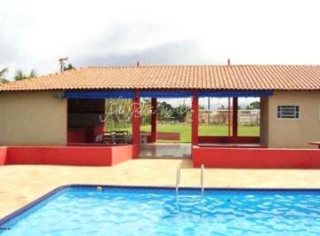 202409031024526203.jpeg · Chácara para Venda em Marília, Condomínio Bela Vista II, 3 dormitórios, 2 suítes, 2 banheiros