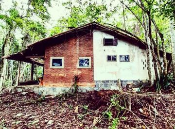 Casa · 92m² · 3 Quartos · 2 Vagas · Casa à Venda em Penedo