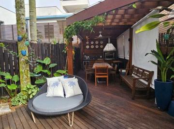Casa · 134m² · 4 Quartos · 3 Vagas · Casa à venda em condomínio em Juquehy!